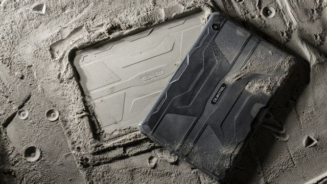 comprar una tablet rugerizada para senderismo